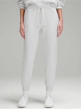 LULULEMON Scuba High-Rise Jogger
